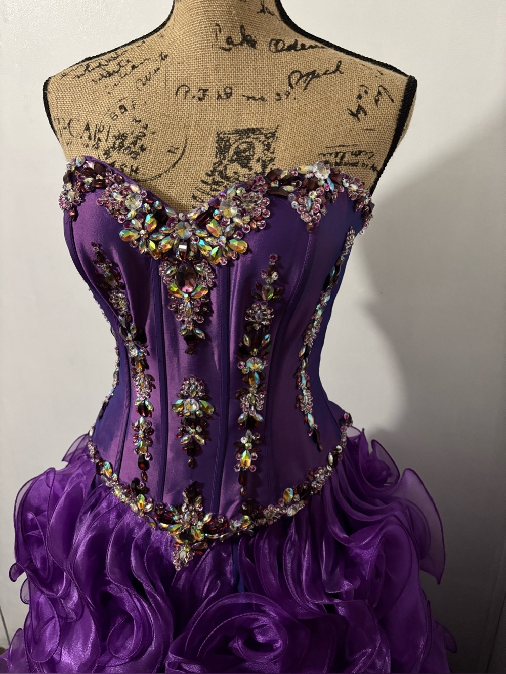 Q By Da Vincy Quinceañera Style Dress Size 8 - Picture 5 of 13